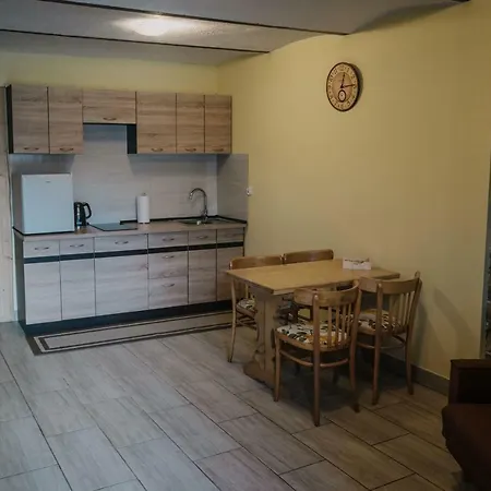 We Wsi Apartman *